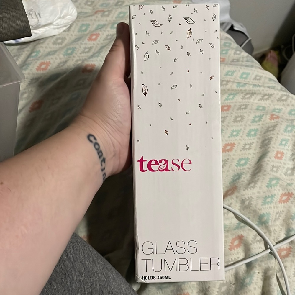 New in box glass tea infuse water bottle